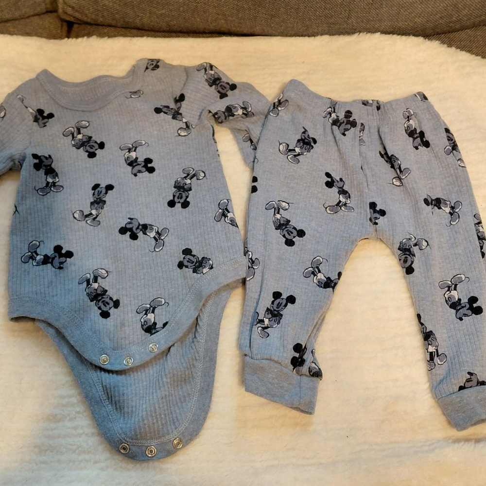 Unisex Baby Disney Light Blue Black Mickey Mouse Matching Set 3-6 Months - Picture 2 of 4